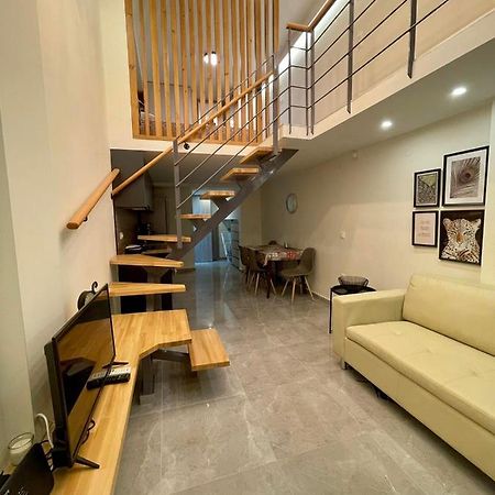 Minimal Two-Floor Apartment 테살로니키 외부 사진