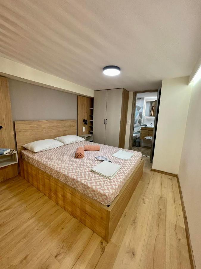 Minimal Two-Floor Apartment 테살로니키 외부 사진