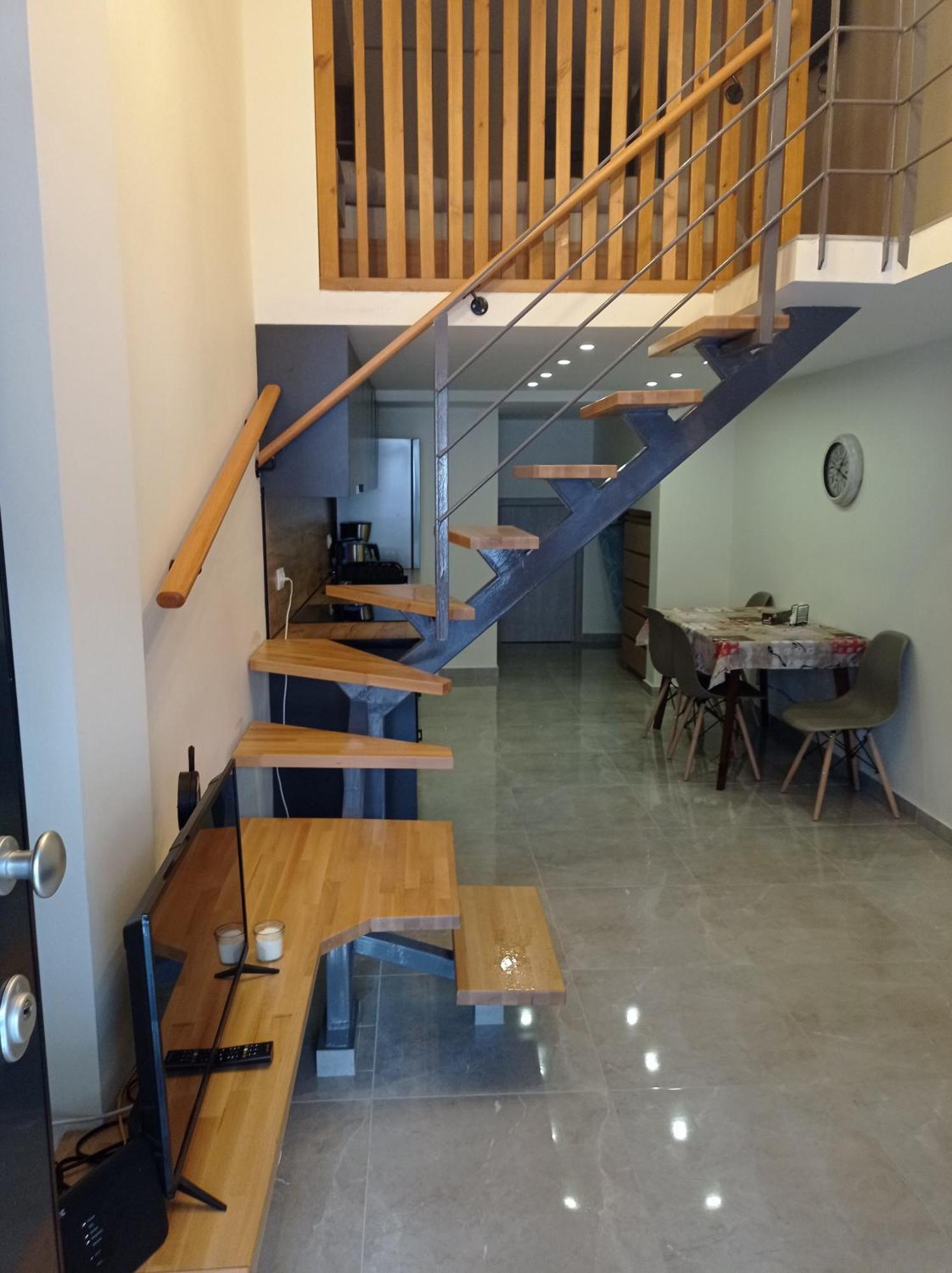Minimal Two-Floor Apartment 테살로니키 외부 사진